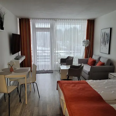 Apartment Mit Seeblick Vier Jahreszeiten *